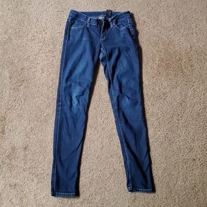 Size 0 skinny jeans